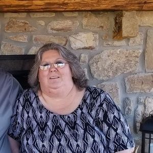 Meet your Posher, Pam